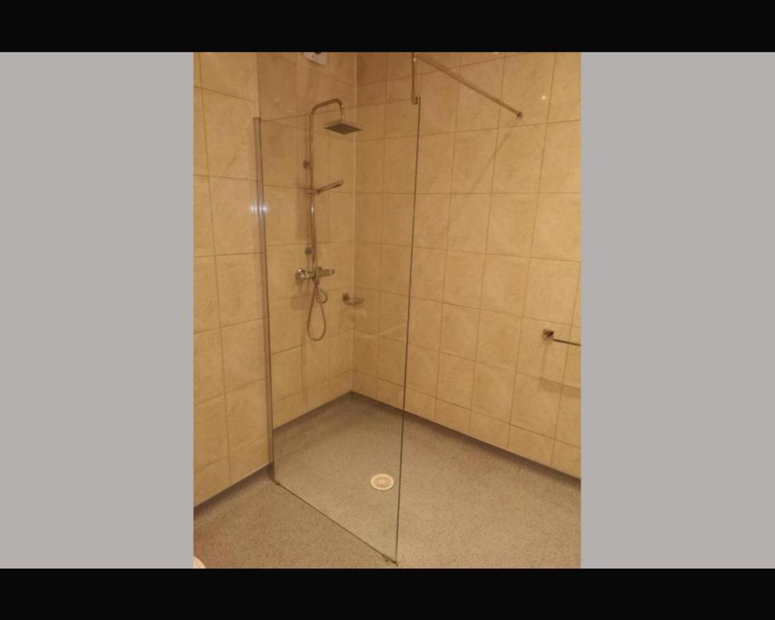 The R Inn Hotel Desborough Екстериор снимка