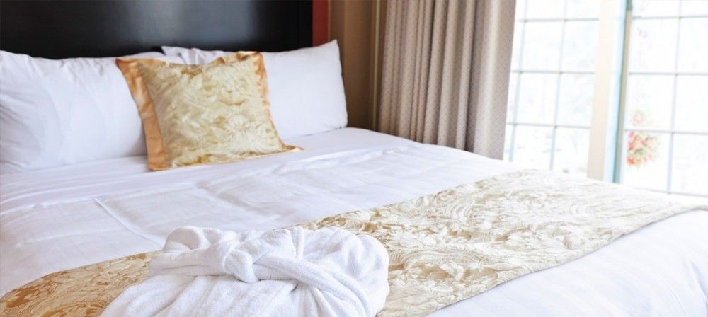 The R Inn Hotel Desborough Екстериор снимка
